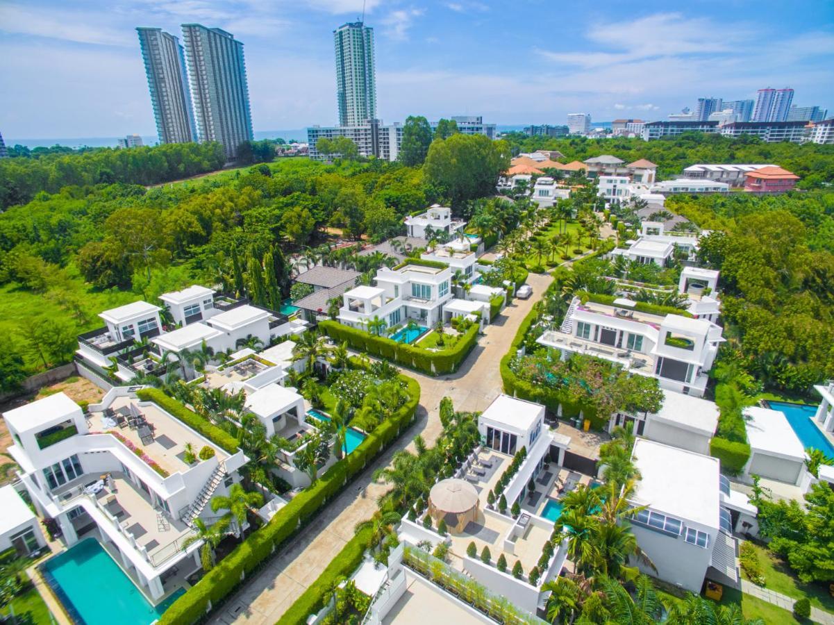 Villas In Pattaya Jomtien Beach Extérieur photo