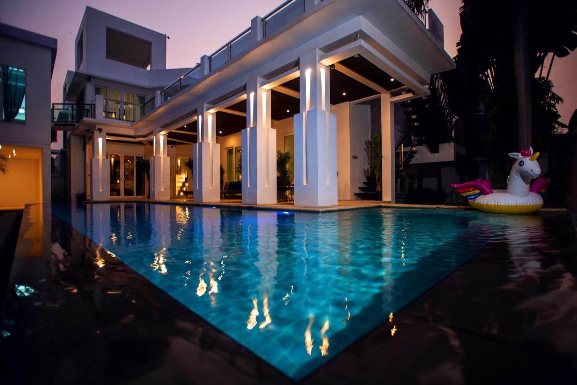 Villas In Pattaya Jomtien Beach Extérieur photo